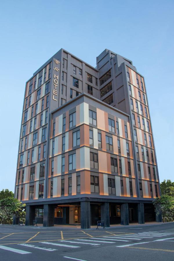 Q21 Hotel Kaohsiung Buitenkant foto