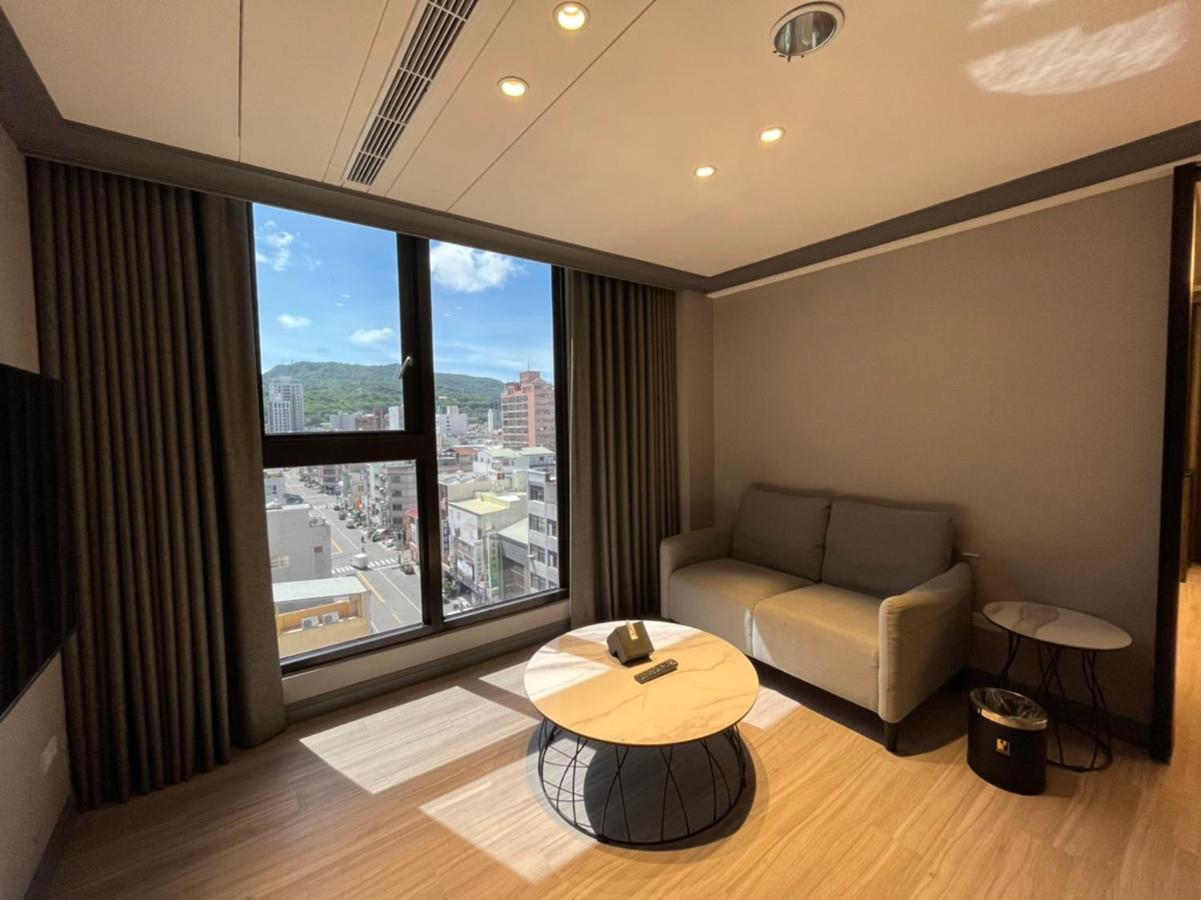 Q21 Hotel Kaohsiung Buitenkant foto