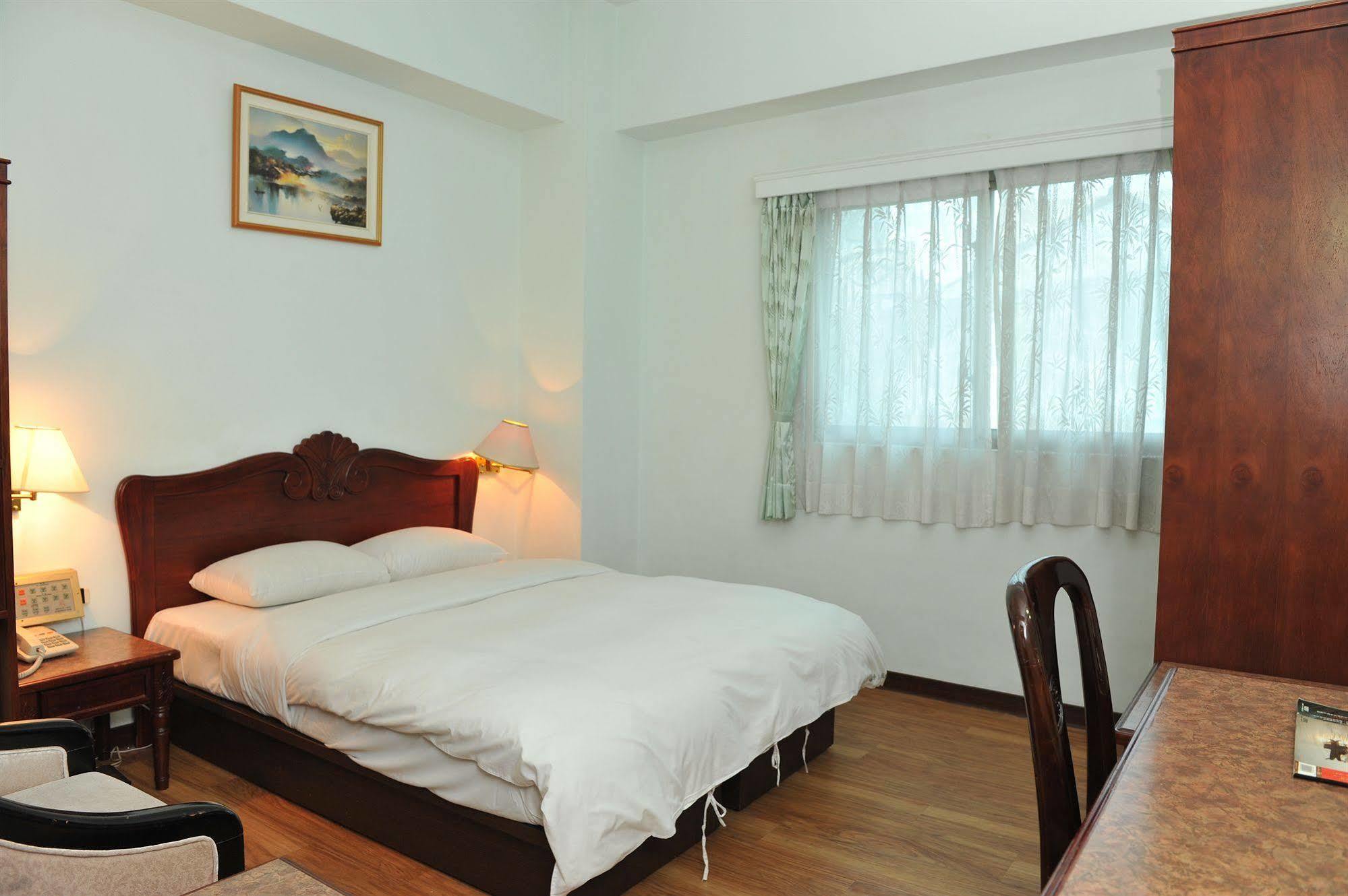 Q21 Hotel Kaohsiung Buitenkant foto