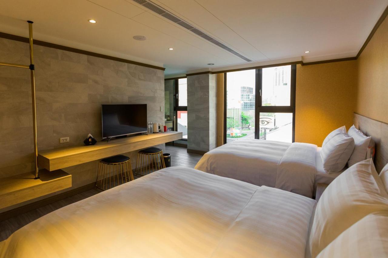 Q21 Hotel Kaohsiung Buitenkant foto
