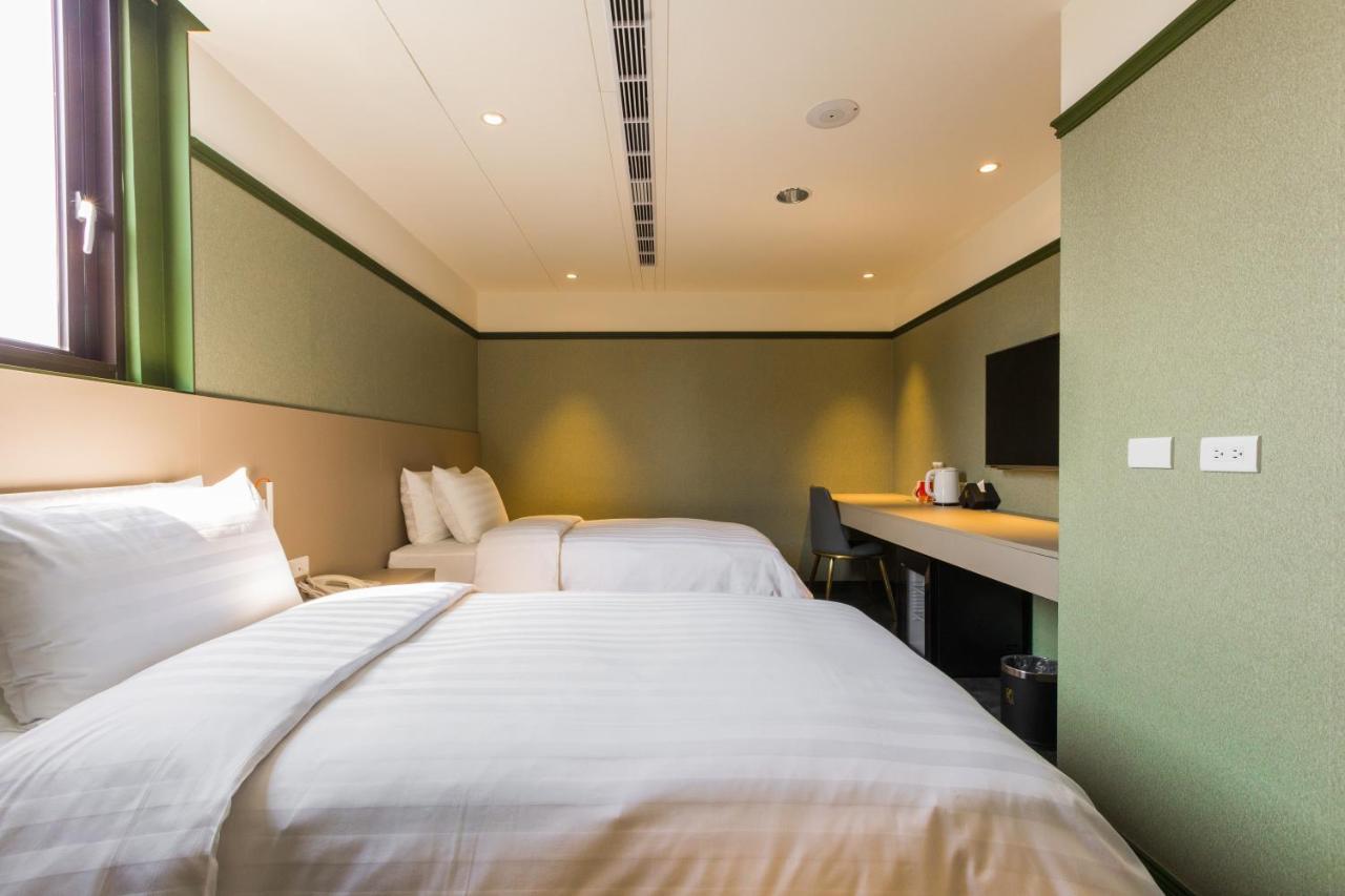 Q21 Hotel Kaohsiung Buitenkant foto